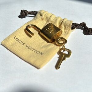 Louis Vuitton Padlock 318